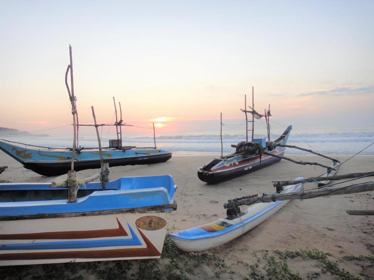 Isana Beach House Tangalle Exterior foto