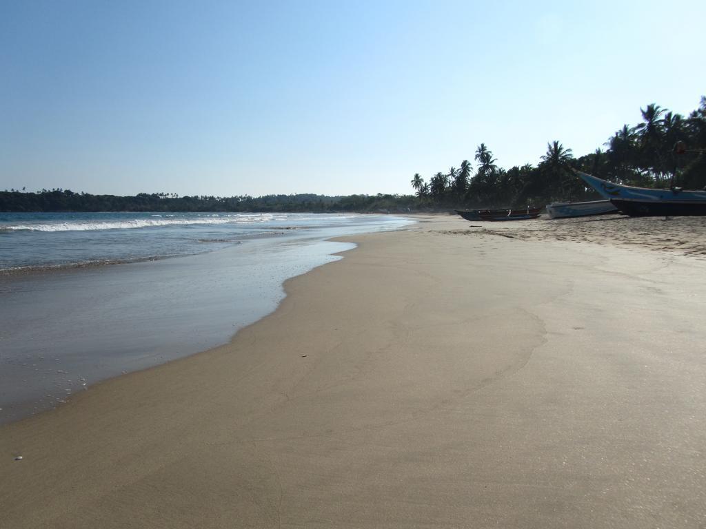 Isana Beach House Tangalle Exterior foto